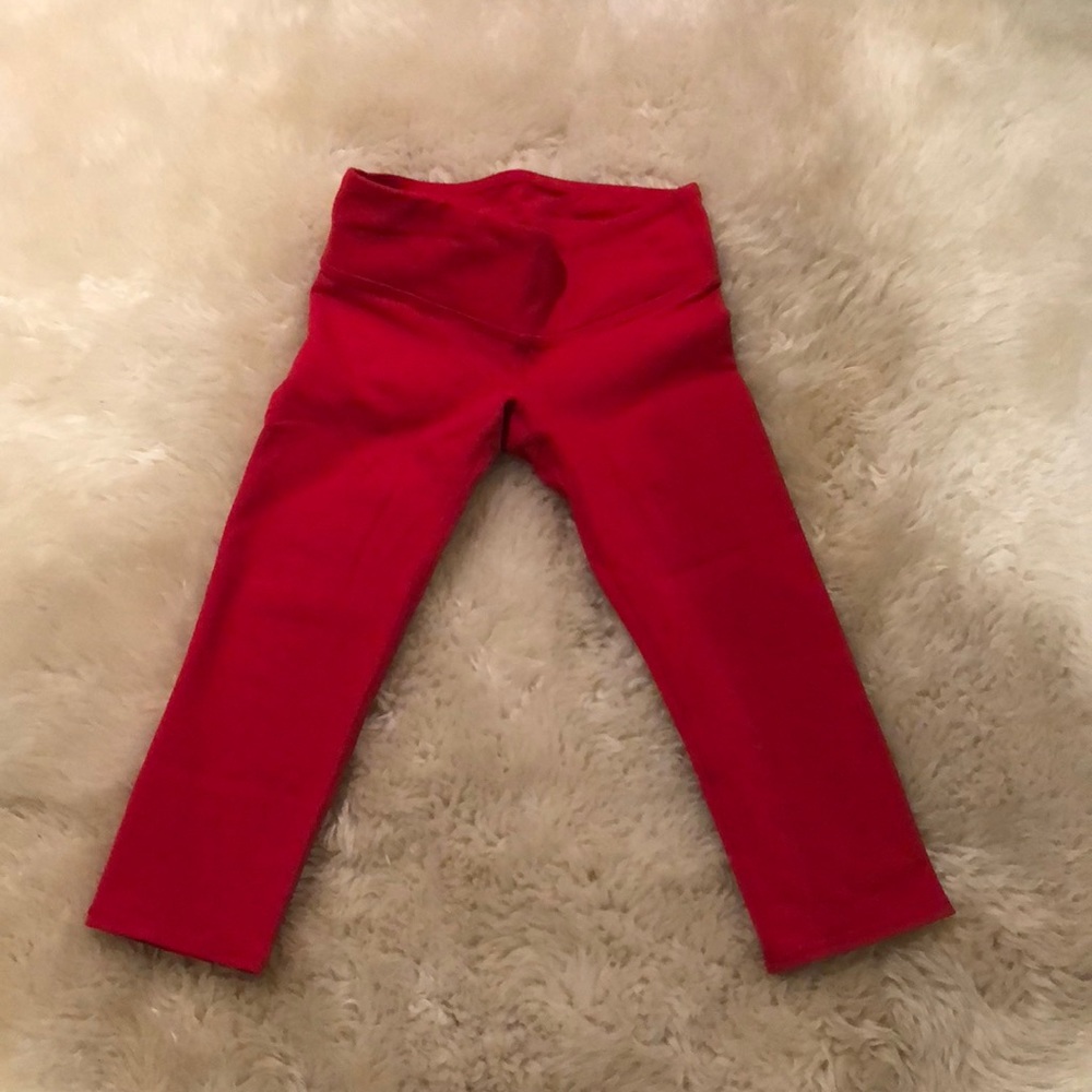 Alo yoga crops